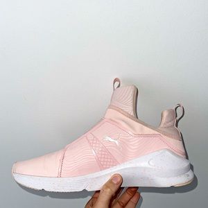 Pale pink Puma Fierce (no box)